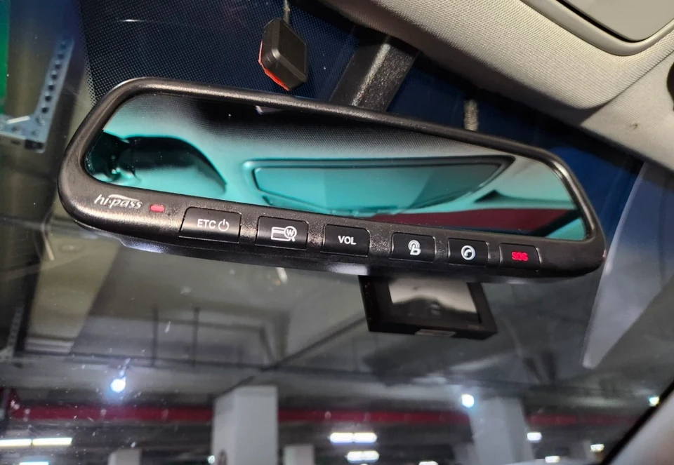 싼타페 2.0(2WD) 차량 사진 2
