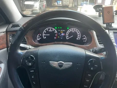 제네시스 330 차량 사진 9