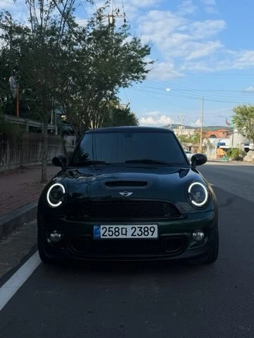 미니 Cooper S 차량 사진 2