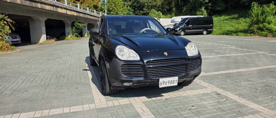 포르쉐 카이엔 4.5 Turbo 대표 사진