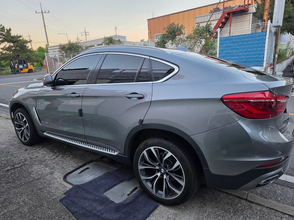 BMW X6 xDrive 30d 대표 사진