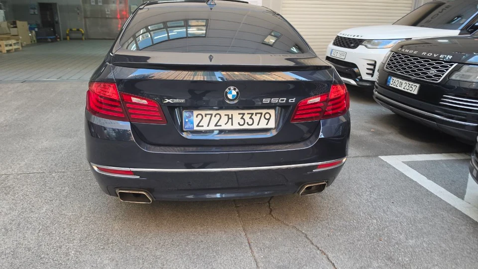 BMW 520d Luxury 차량 사진 2
