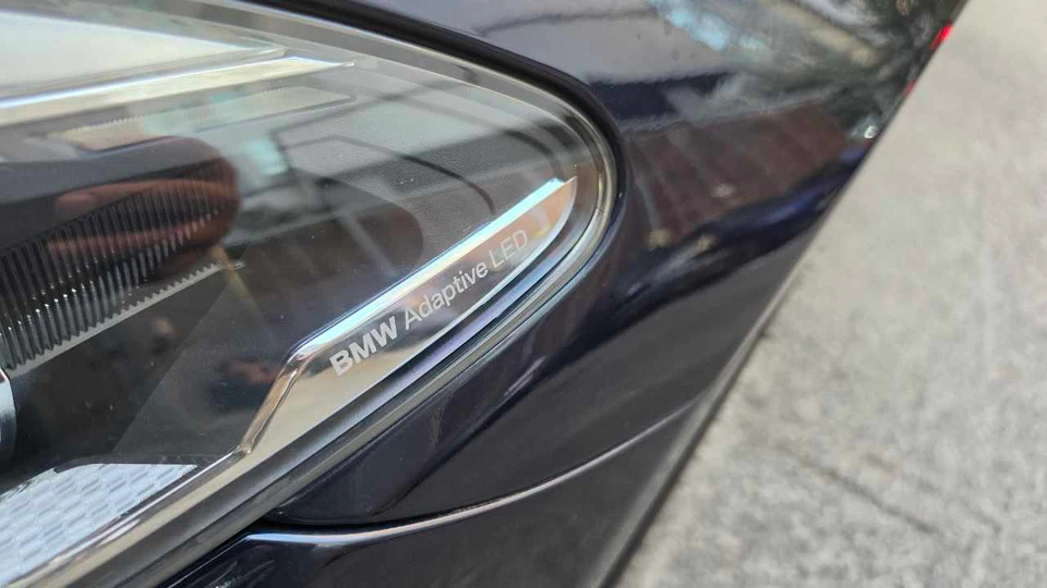 BMW 520d Luxury 차량 사진 6