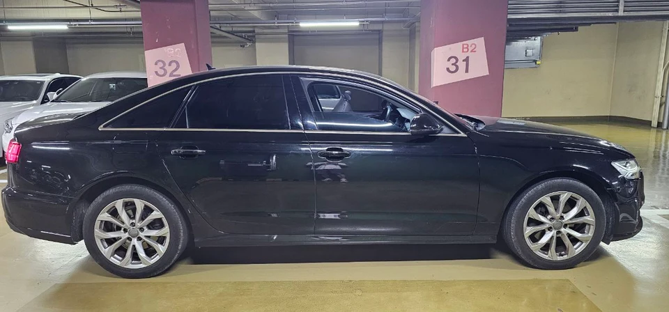 아우디 A6 35 TDI Premium 대표 사진