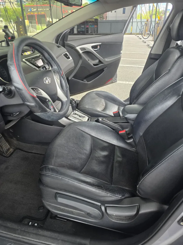 아반떼1.6GDi(MD) 차량 사진 13