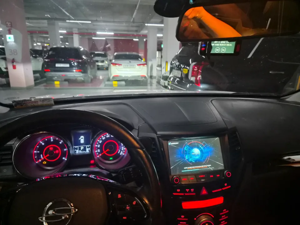 티볼리 에어 1.6(2WD) 차량 사진 8