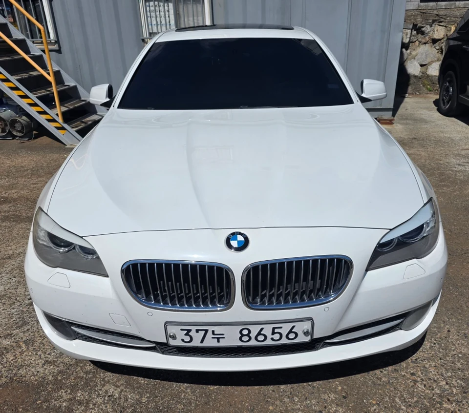 BMW 520d 차량 사진 2