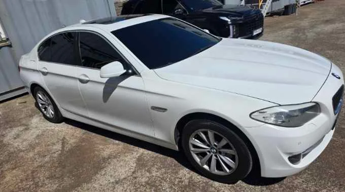 BMW 520d 차량 사진 4