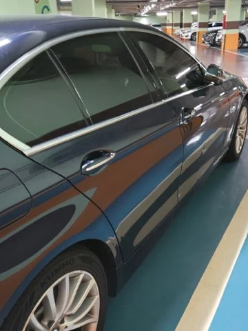 BMW 528i Luxury 차량 사진 5
