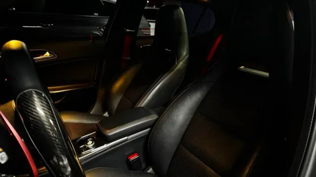벤츠 GLA 45 AMG 4Matic 차량 사진 19