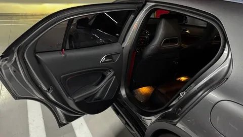 벤츠 GLA 45 AMG 4Matic 차량 사진 4