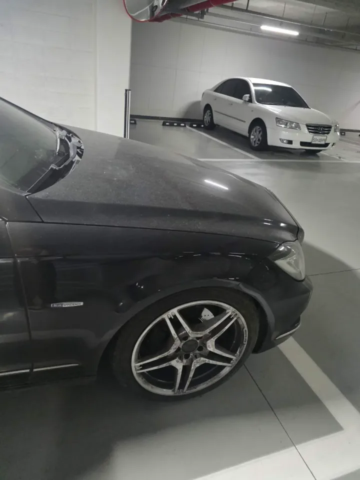벤츠 CLS 350 차량 사진 4