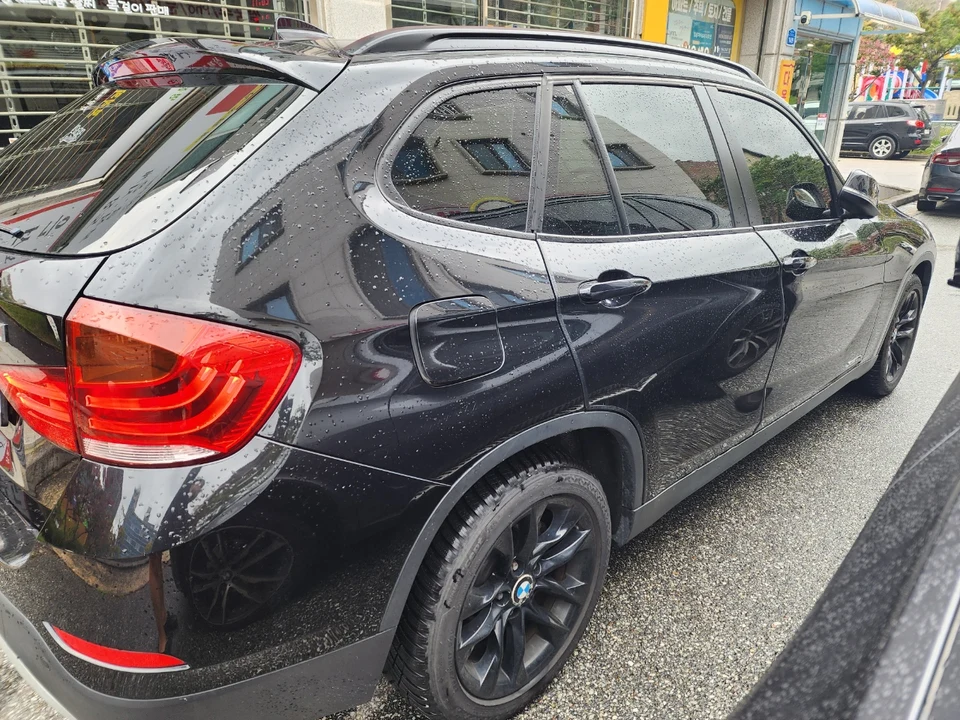 BMW X1 xDrive 20d 차량 사진 2