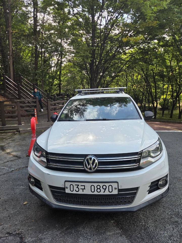 Tiguan 2.0 TDI Premium BMT 대표 사진