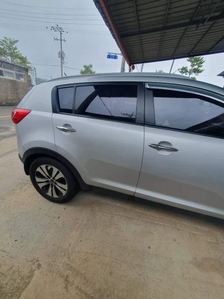 스포티지R(2WD) 차량 사진 5