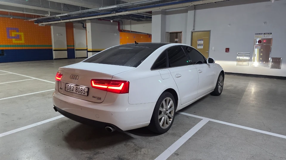 아우디 A6 3.0 TDI Quattro 차량 사진 4
