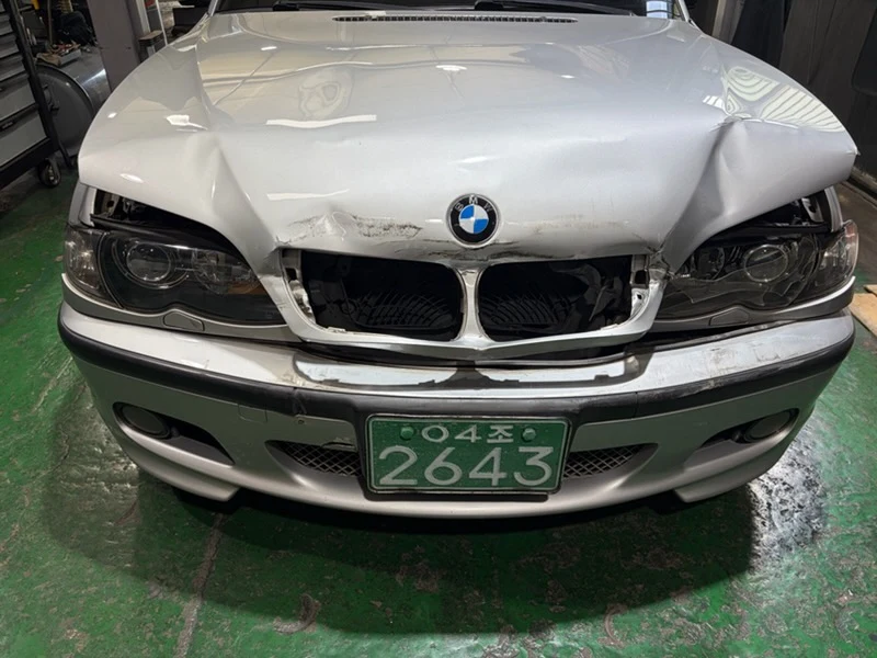 BMW 330I 차량 사진 4
