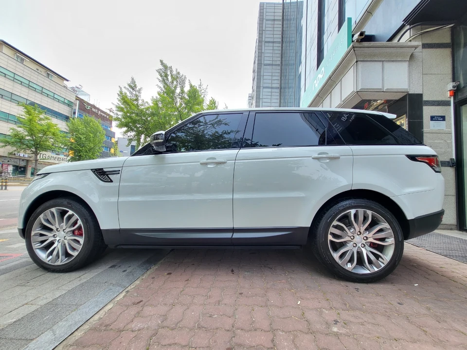 랜드로버 레인지로버 스포츠 3.0 TDV6, HSE 차량 사진 2
