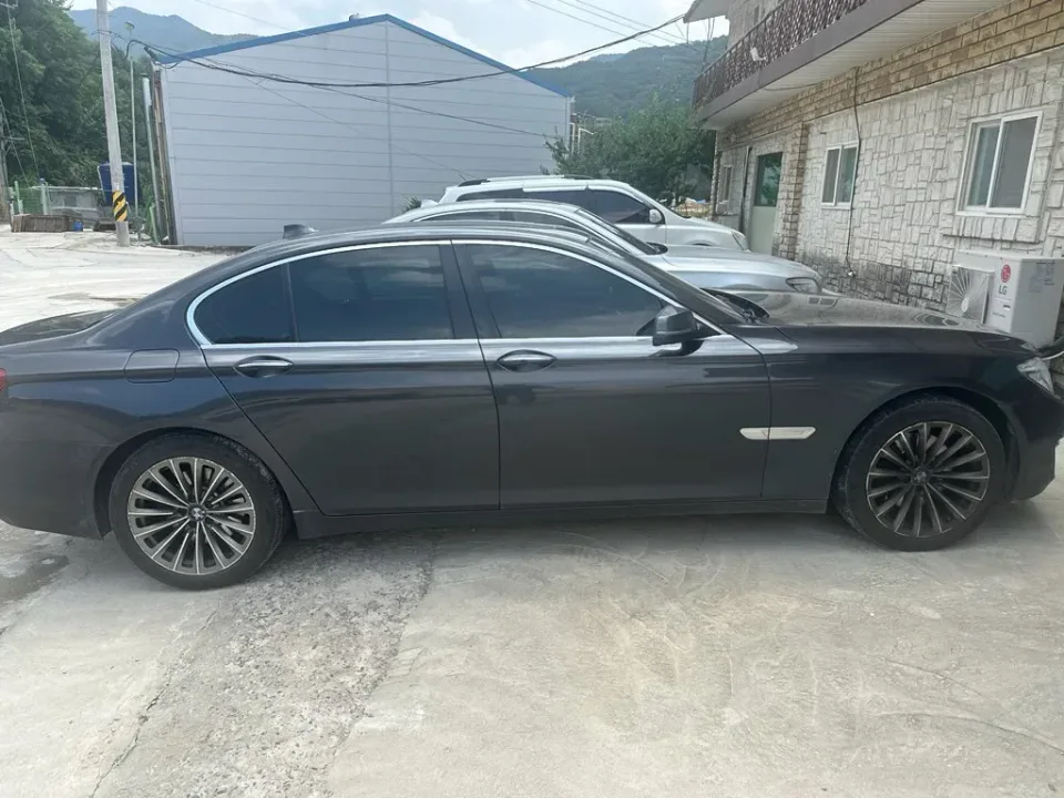 BMW 730d 차량 사진 5