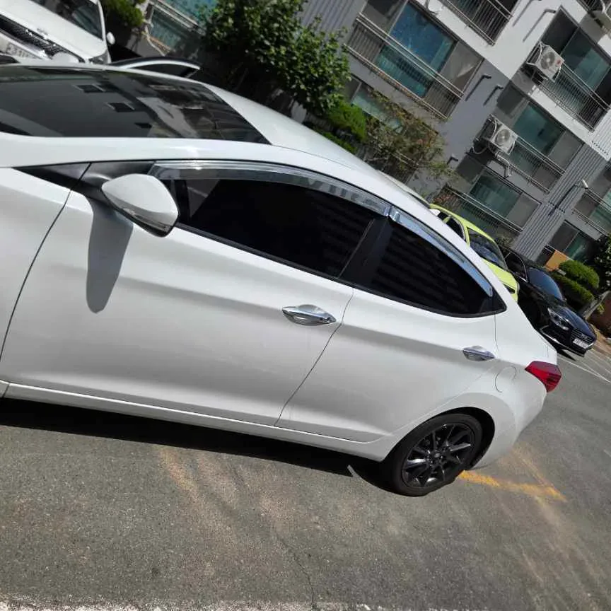 아반떼1.6GDi(MD) 차량 사진 5