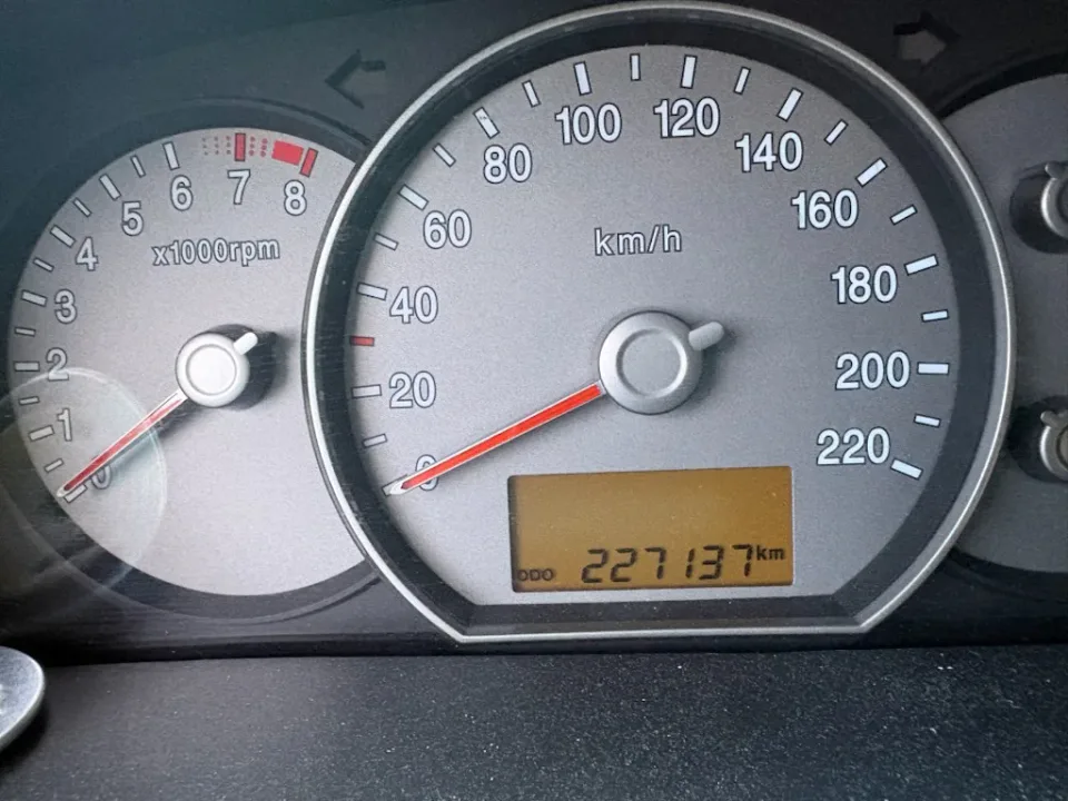 카렌스 2.0 (LPG) 차량 사진 5