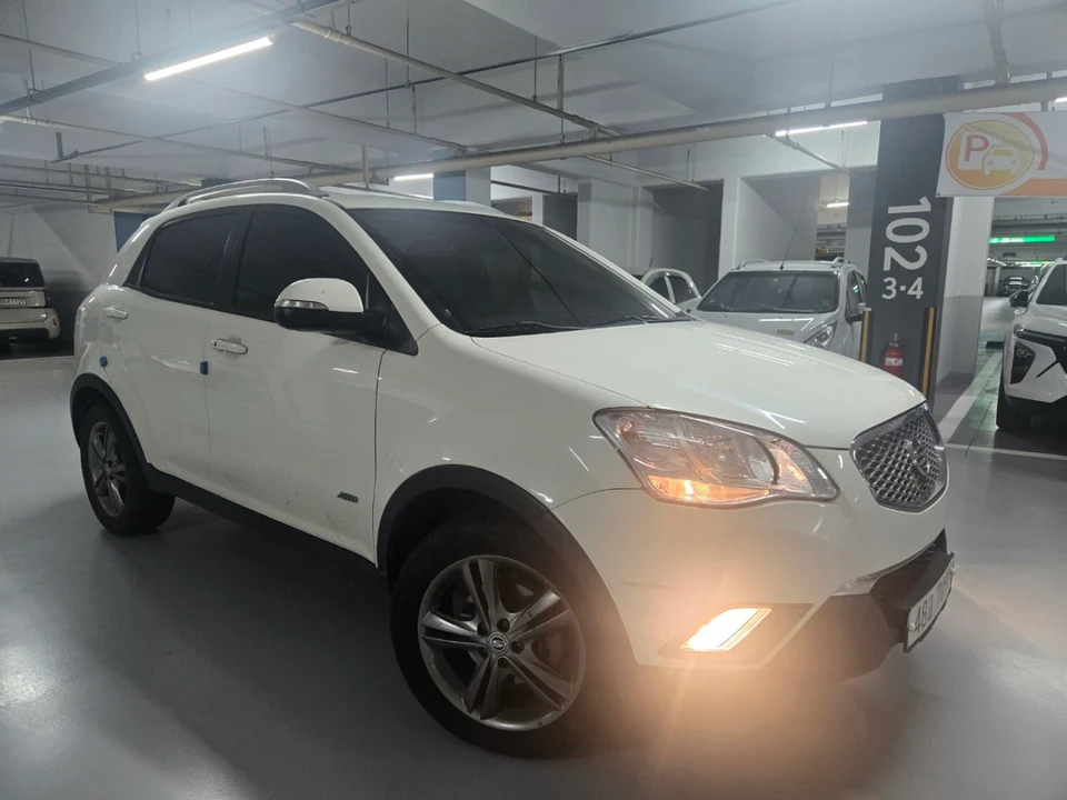 코란도C 차량 사진 2