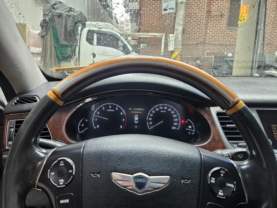 제네시스 330 차량 사진 6