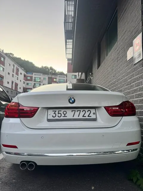 BMW 420d Gran Coupe 차량 사진 4