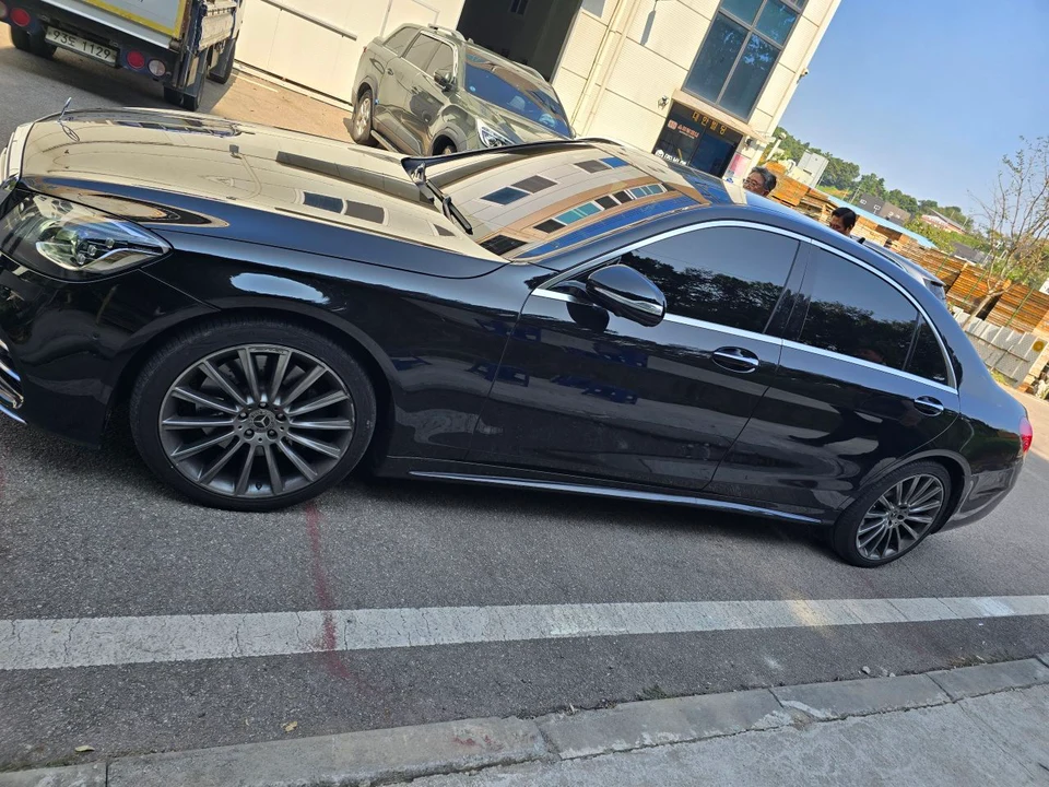 The New S 450 4Matic L 차량 사진 2