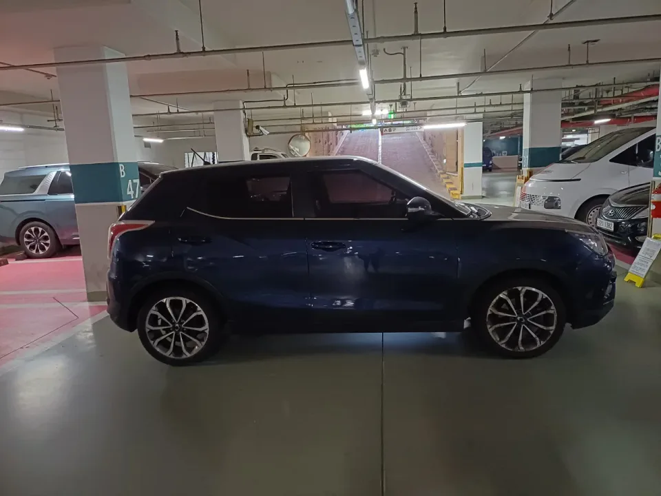 티볼리 아머 1.6(가솔린) 2WD 차량 사진 2