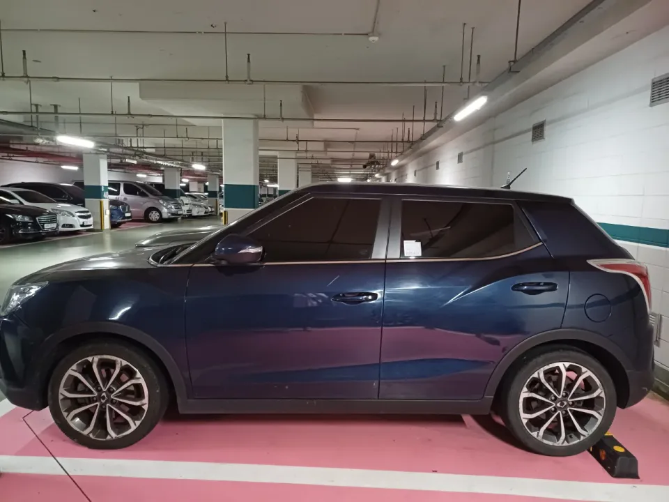 티볼리 아머 1.6(가솔린) 2WD 차량 사진 3