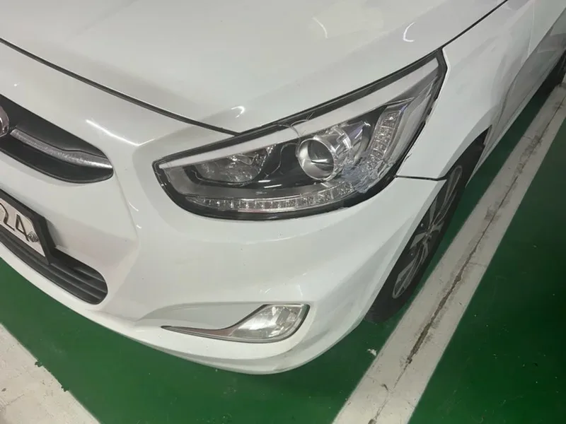 엑센트 차량 사진 6