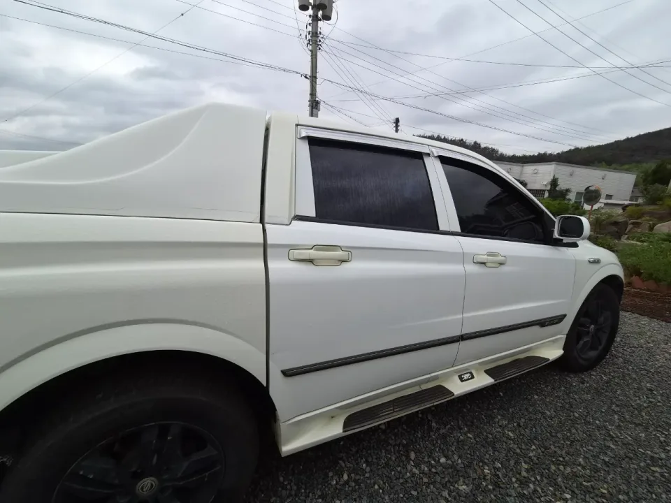 엑티언스포츠(4WD) 차량 사진 3