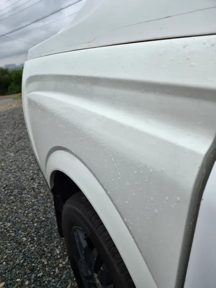 엑티언스포츠(4WD) 차량 사진 9