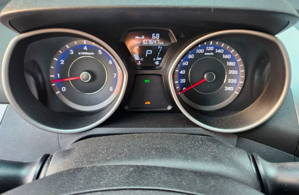 아반떼1.6GDi(MD) 차량 사진 9