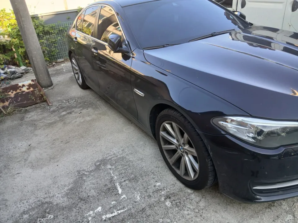 528i xDrive 차량 사진 3