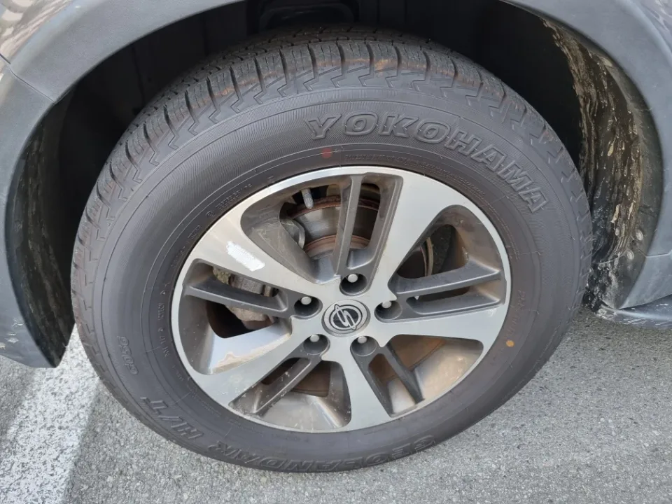렉스턴W LET2.2 4WD 차량 사진 4