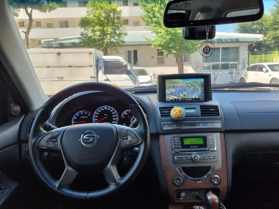 렉스턴W LET2.2 4WD 차량 사진 6