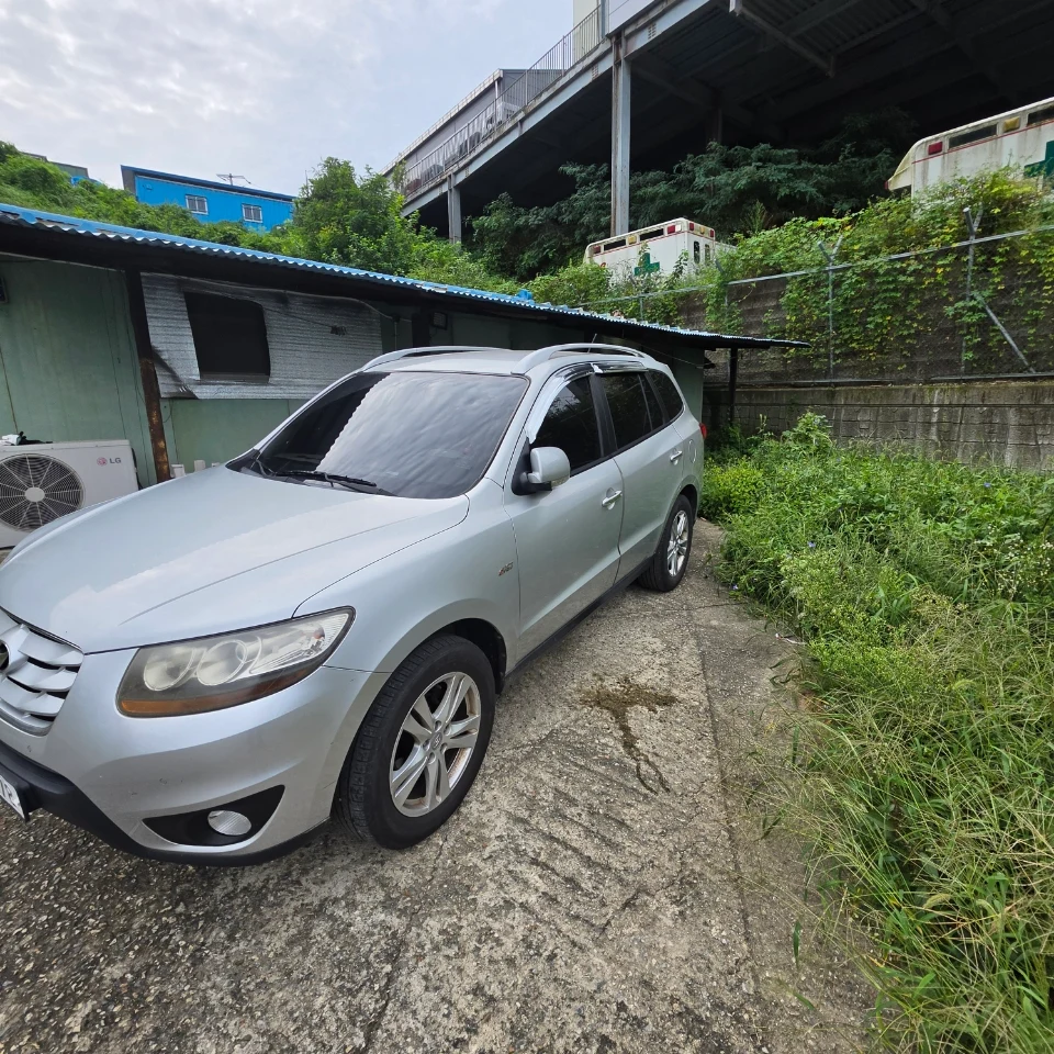 싼타페2.2VGT(4WD) 차량 사진 2