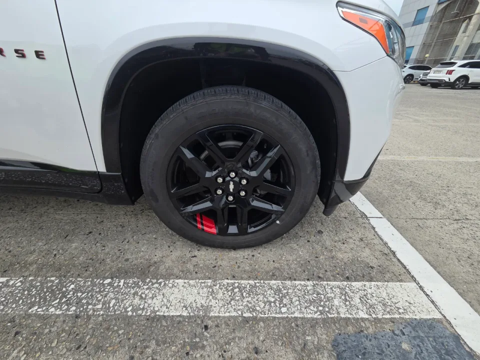 Traverse 3.6 Redline 차량 사진 11