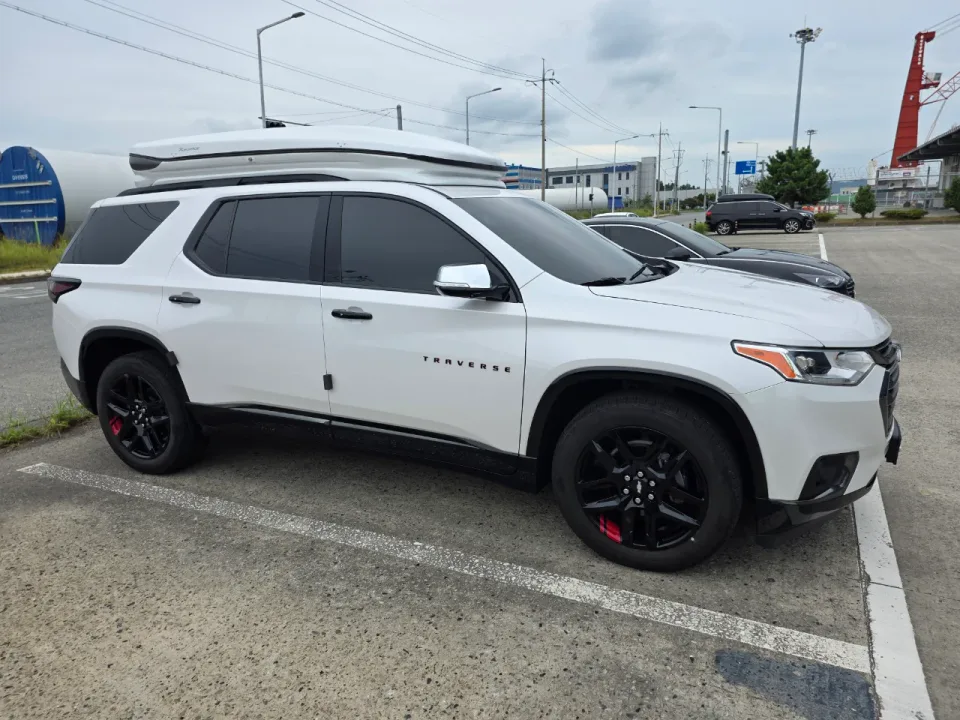 Traverse 3.6 Redline 차량 사진 3