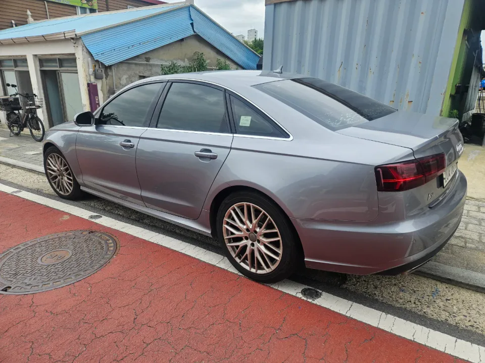 아우디 A6 40 TDI Quattro 차량 사진 4