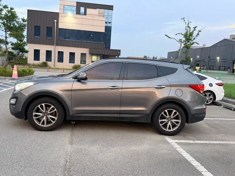 싼타페 2.0(2WD) 차량 사진 2