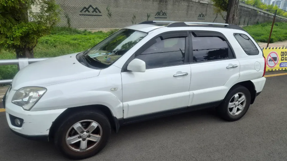 뉴스포티지VGT(2WD) 차량 사진 2