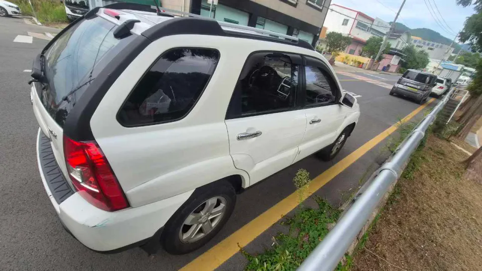 뉴스포티지VGT(2WD) 차량 사진 4
