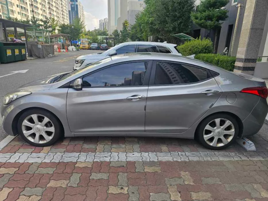 아반떼1.6GDi(MD) 차량 사진 4