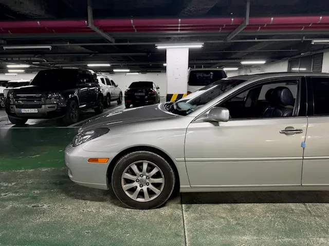 렉서스 ES 300 L-Grade 차량 사진 6