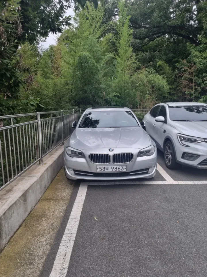 BMW 520d 대표 사진