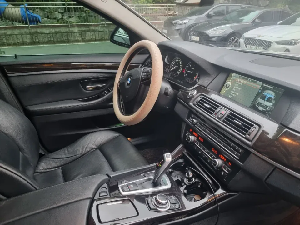 BMW 520d 차량 사진 5