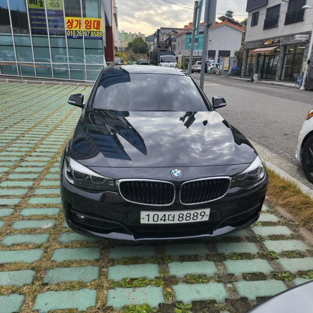 BMW 320d GT 대표 사진